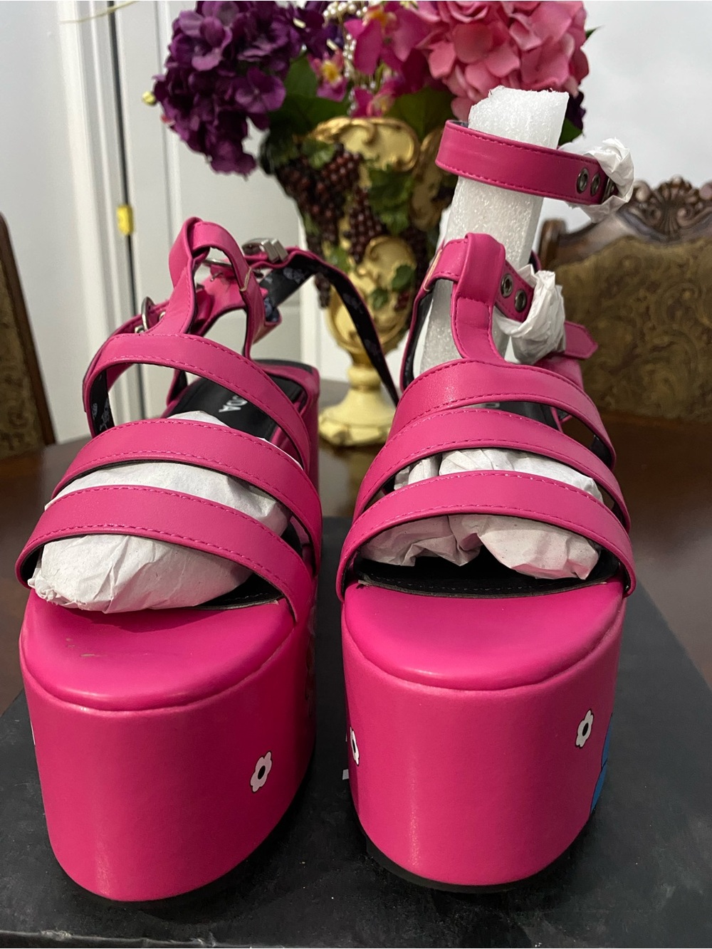 Moda Hot Pink Floral Platform Sandals - Picture 2 of 15